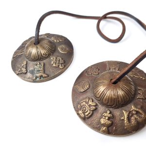 Manjira tibetana (tingsha) de bronze 7 ligas com 8 símbolos auspiciosos