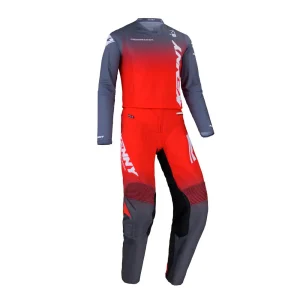 kenny Conjunto performance gradient vermelho