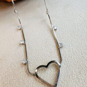 Colar coração com zircônia