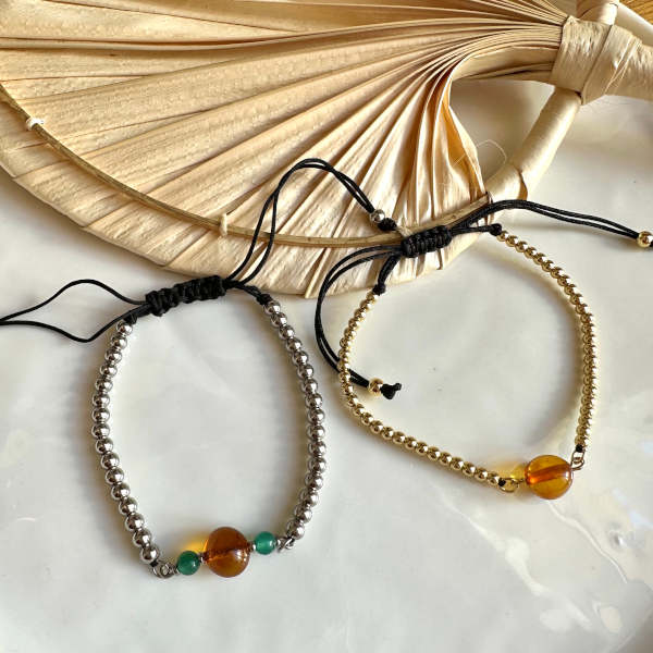 One – Pulseira Ajustável em Ambar e Aço